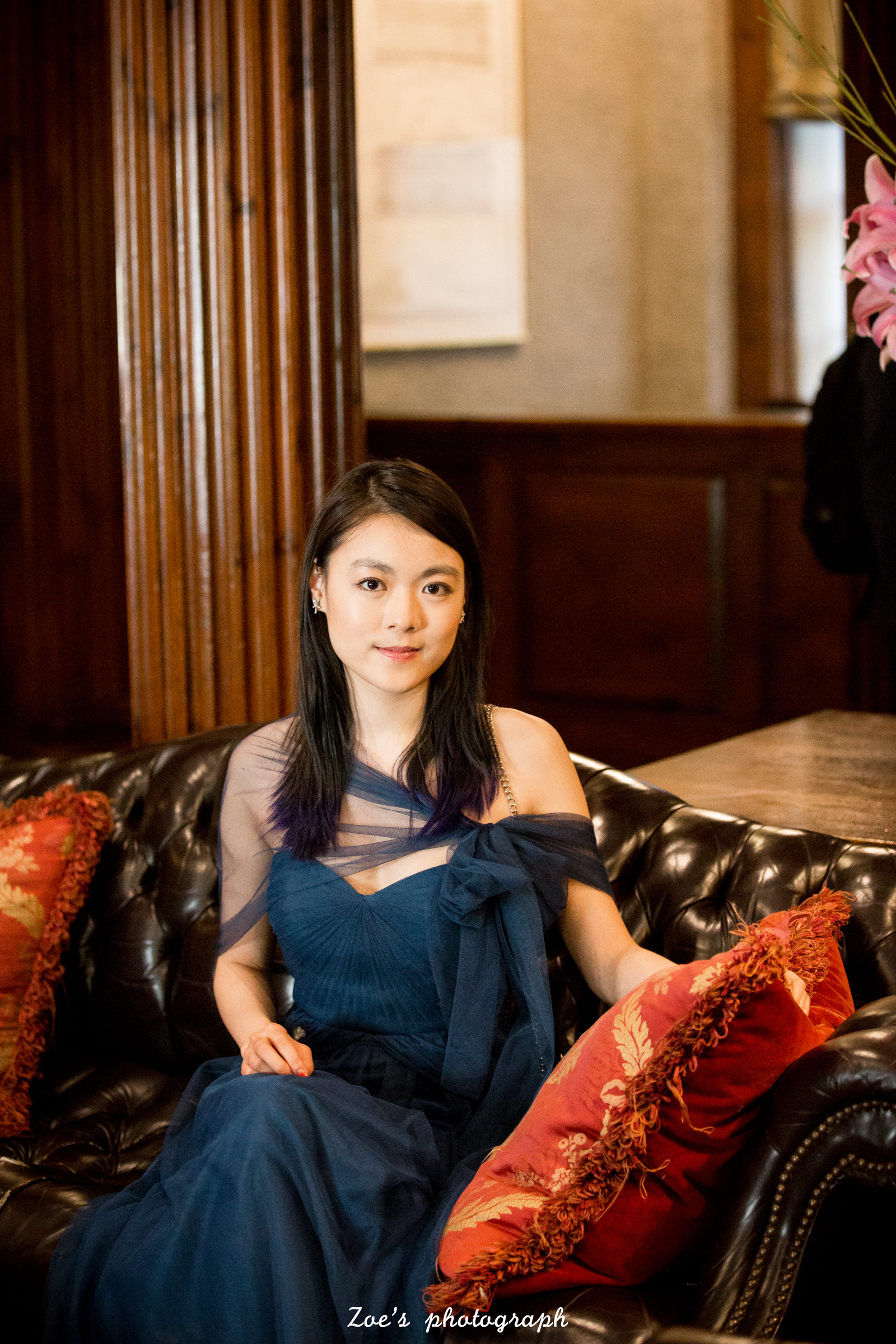 This image has an empty alt attribute; its file name is zoel0940.jpg